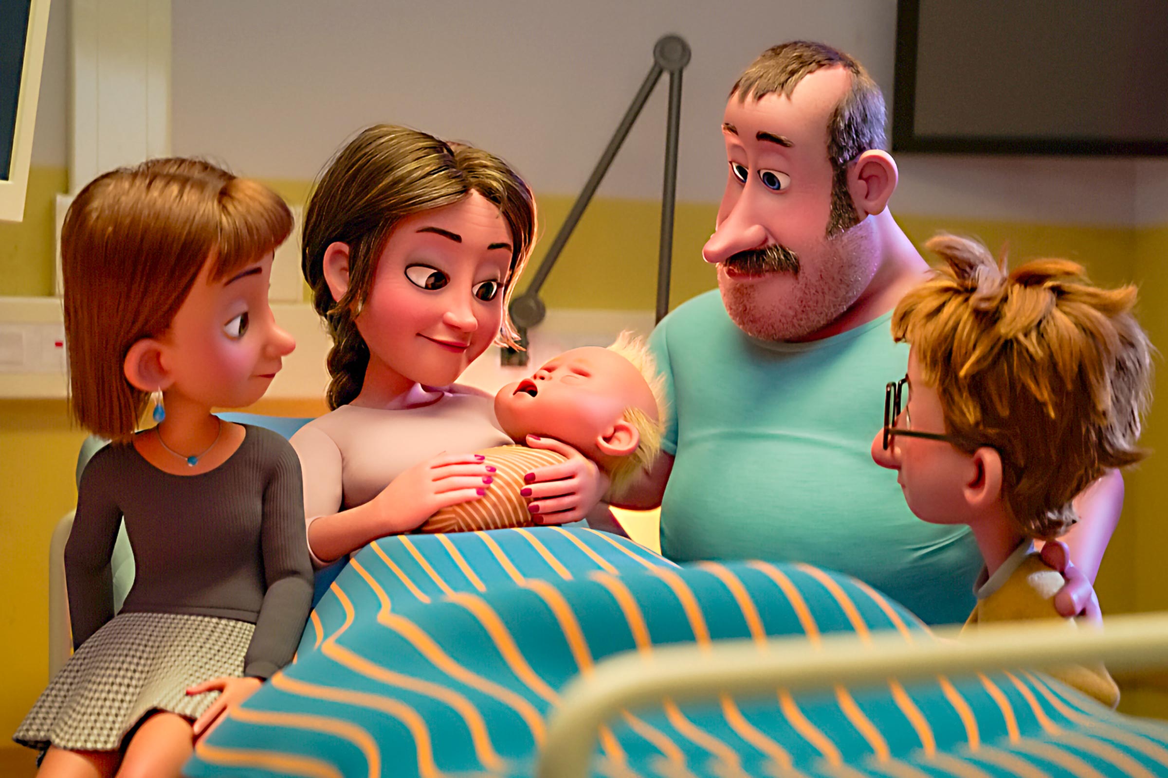 Die Familie im Krankenhaus, Charlie ist geboren und liegt bei der Mutter im Bett